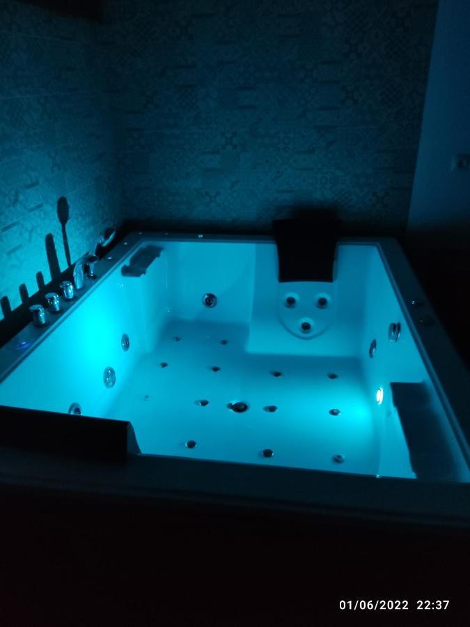Villa Egipto Con Jacuzzi Y Piscina Climatizada Chiclana de la Frontera Extérieur photo
