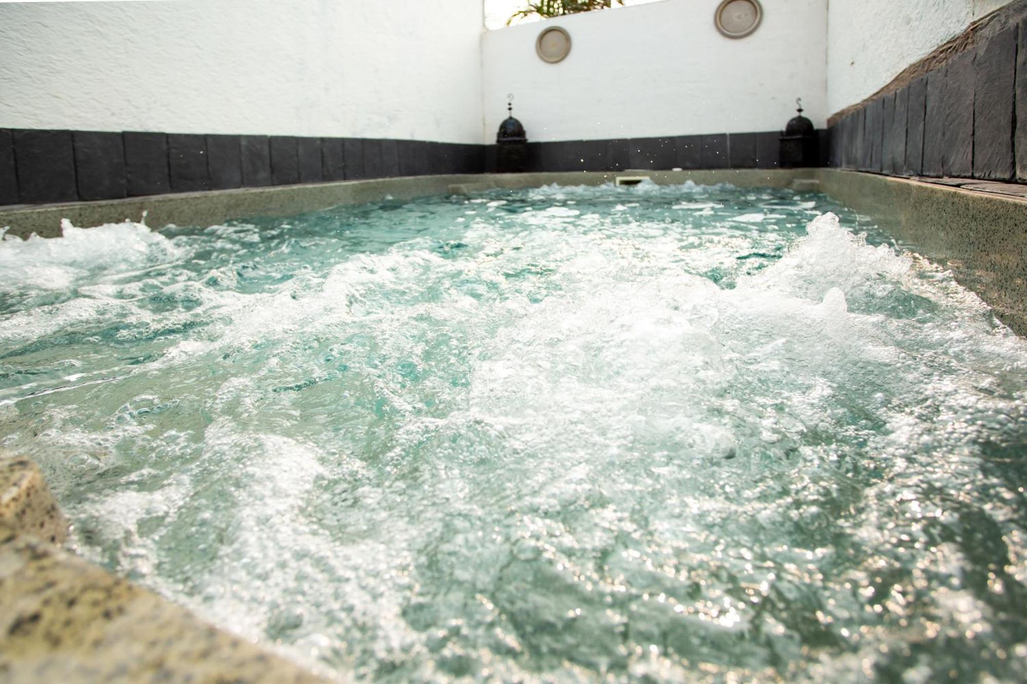 Villa Egipto Con Jacuzzi Y Piscina Climatizada Chiclana de la Frontera Extérieur photo